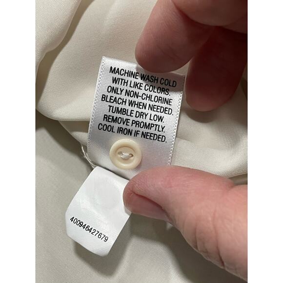 Vera Wang Princess Womens Sz Small Sheer Sleeveless Shell Scoop Neck Top Cream - Picture 7 of 7